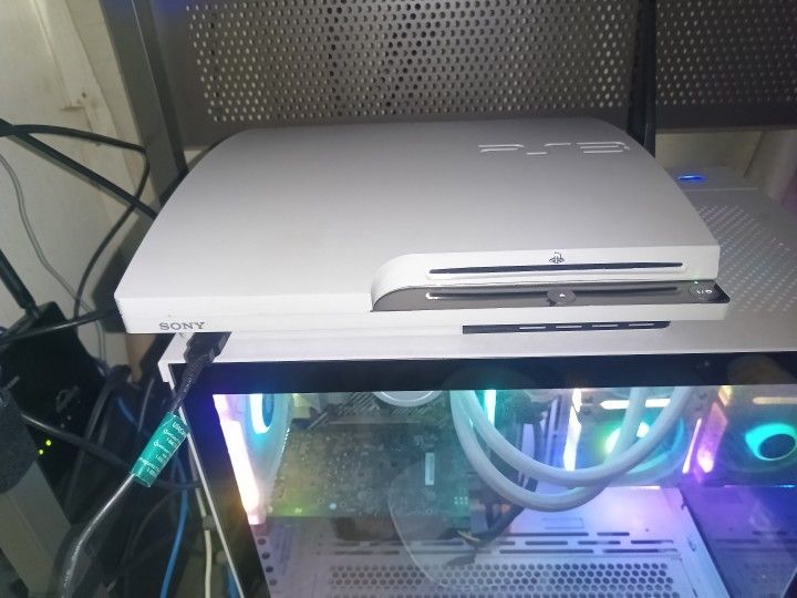 White PS3 500gb CFW