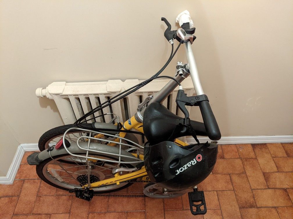 Great Deal: Ford by Dahon Convertible 7 Speed Folding Bicycle W/Free Helmet
