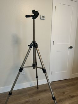ProMaster SHD Tripod