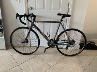 Vilano Tuono T20 Aluminum Road Bike for Sale in West Palm Beach