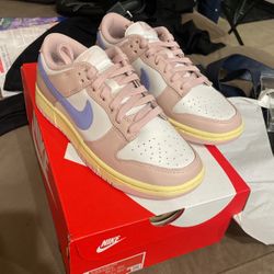 Nike Dunk Low Pink Oxford Size 8 W