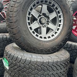 WHEELS ICON 17” BRAND NEW OFF ROAD