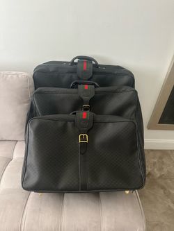 Selling 3 original Gucci bags