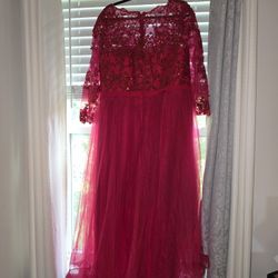  Formal Dress (NEVER WORN)