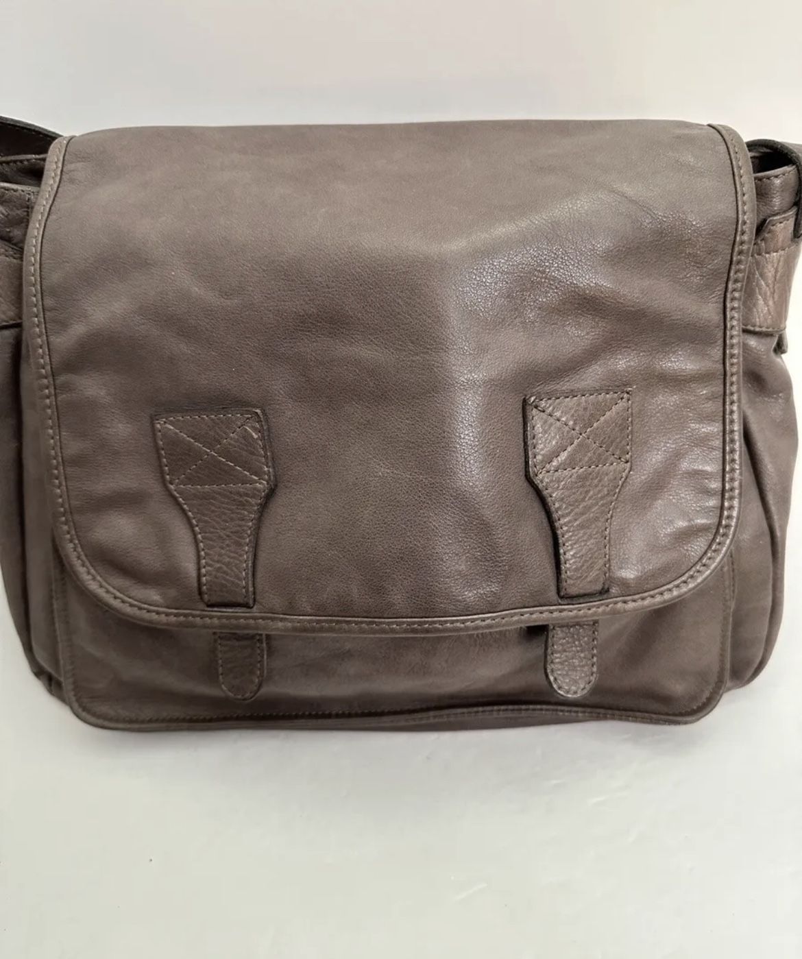 Kaem Paris Leather Messenger Bag Handbag Purse Taupe Soft Made in France Leather, gorgeous color