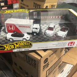Hotwheels Premium Honda Diorama Set