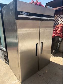 Industrial fridge for restaurants
