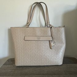 Guess Women’s Light Brown Tote Bag