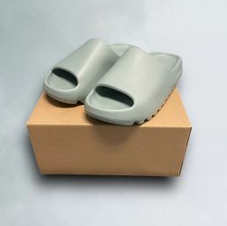 Adidas Yeezy Slide Salt ID5480 Men’s Size 10 BRAND NEW