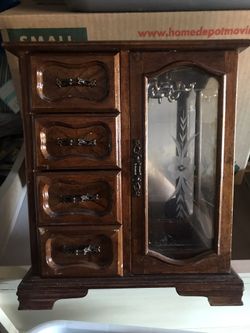 Vintage jewelry box