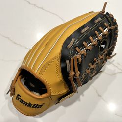 Franklin Sports Field Master Baseball/Softball Glove (Right Hand Throw)