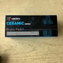 Chevy Silverado 99-04 Front R1  Ceramic Brake pads 