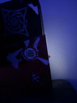 PS5 (Only has one cover )
