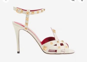 Shoes for woman size 7.5
