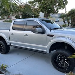 2017 Ford F-150 super crew  Excelente Condition 