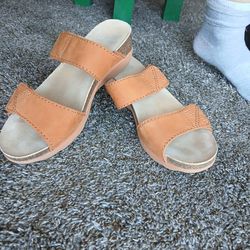 Yellow Leather Dansco Sandals Size 6 1/2