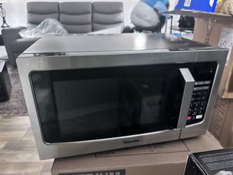Toshiba 1.1-cu ft 1000 -Watt Countertop Microwave