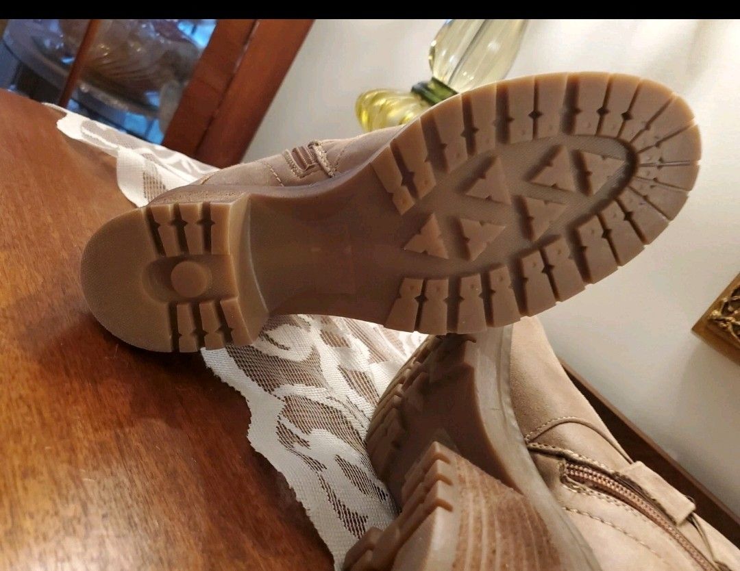 B52 by Bullboxer Cecilia Ankle Boots, Women's Size 11 M, Tan  NWOB MSRP $90