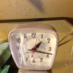 Vintage general electric clock