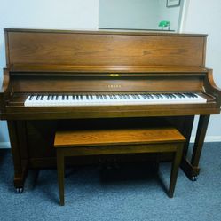  Amazing Sound Yamaha P22 Studio Upright Piano / Will Deliver 