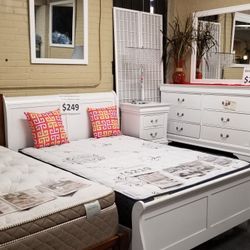 Brand New White Queen Sleigh Bedframe + Dresser + Mirror + Nightstand 4PCs Bedroom Set