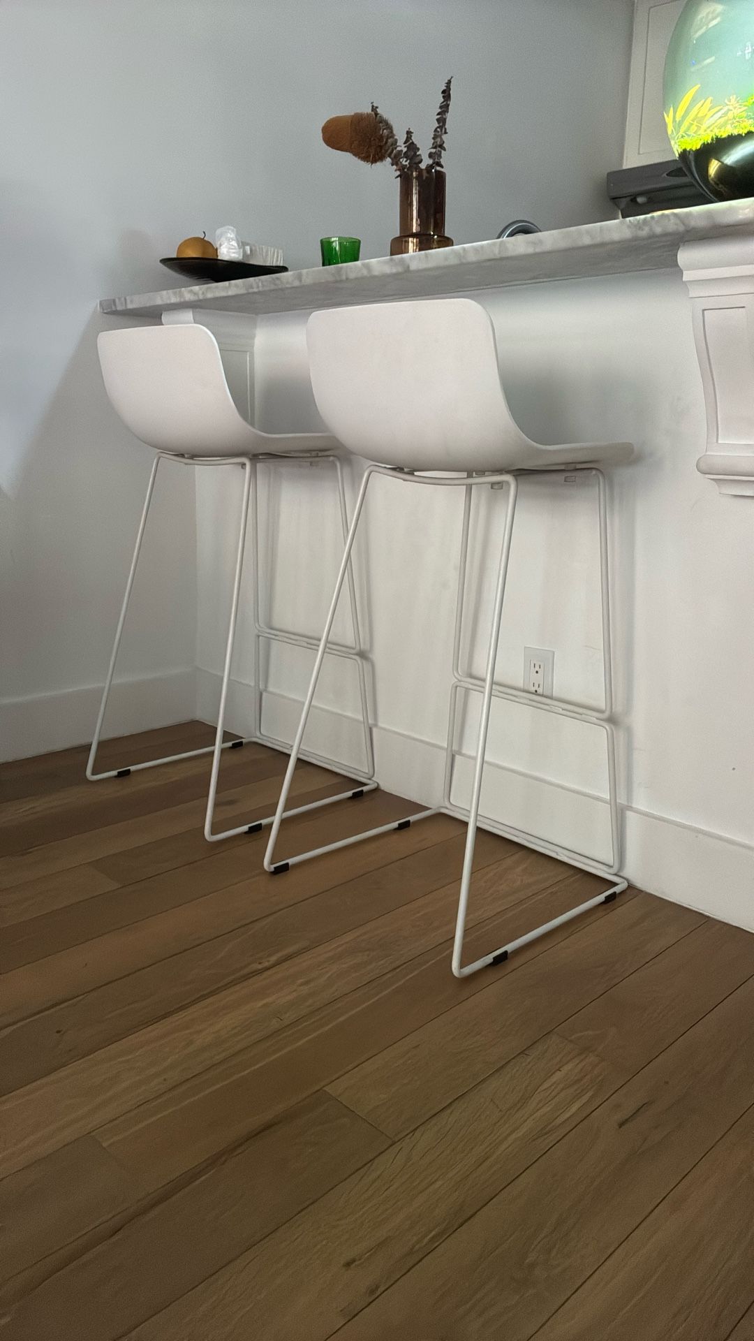 Article Anco Counter Stools