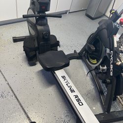 Housefit Rowing Machine 