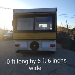 A. U.D"Vintage Trailer Tiny Home