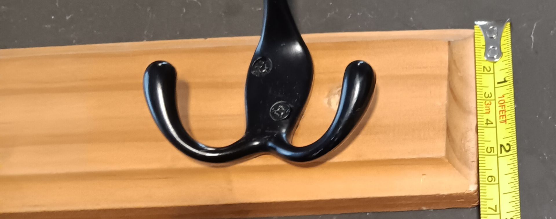 SHELF BAR, LIGHT WOOD WITH FOUR LARGE HOOKS