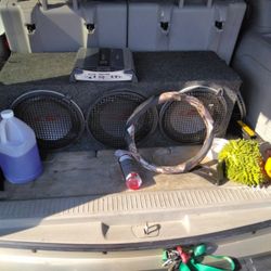 Subwoofer Used  But When Bought They Gave Me The Wrong  Amp For It And I Personally Never Used Them