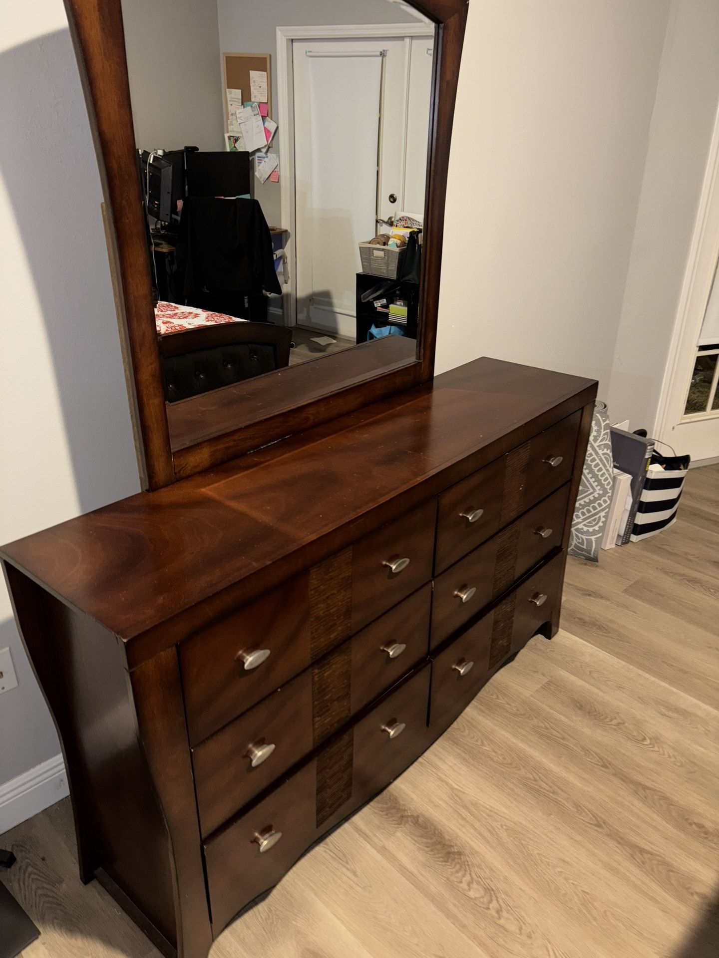 Dresser & Mirror Set (Pick Up Only)