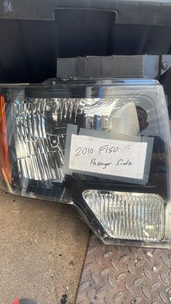 2010 f 150? Front light