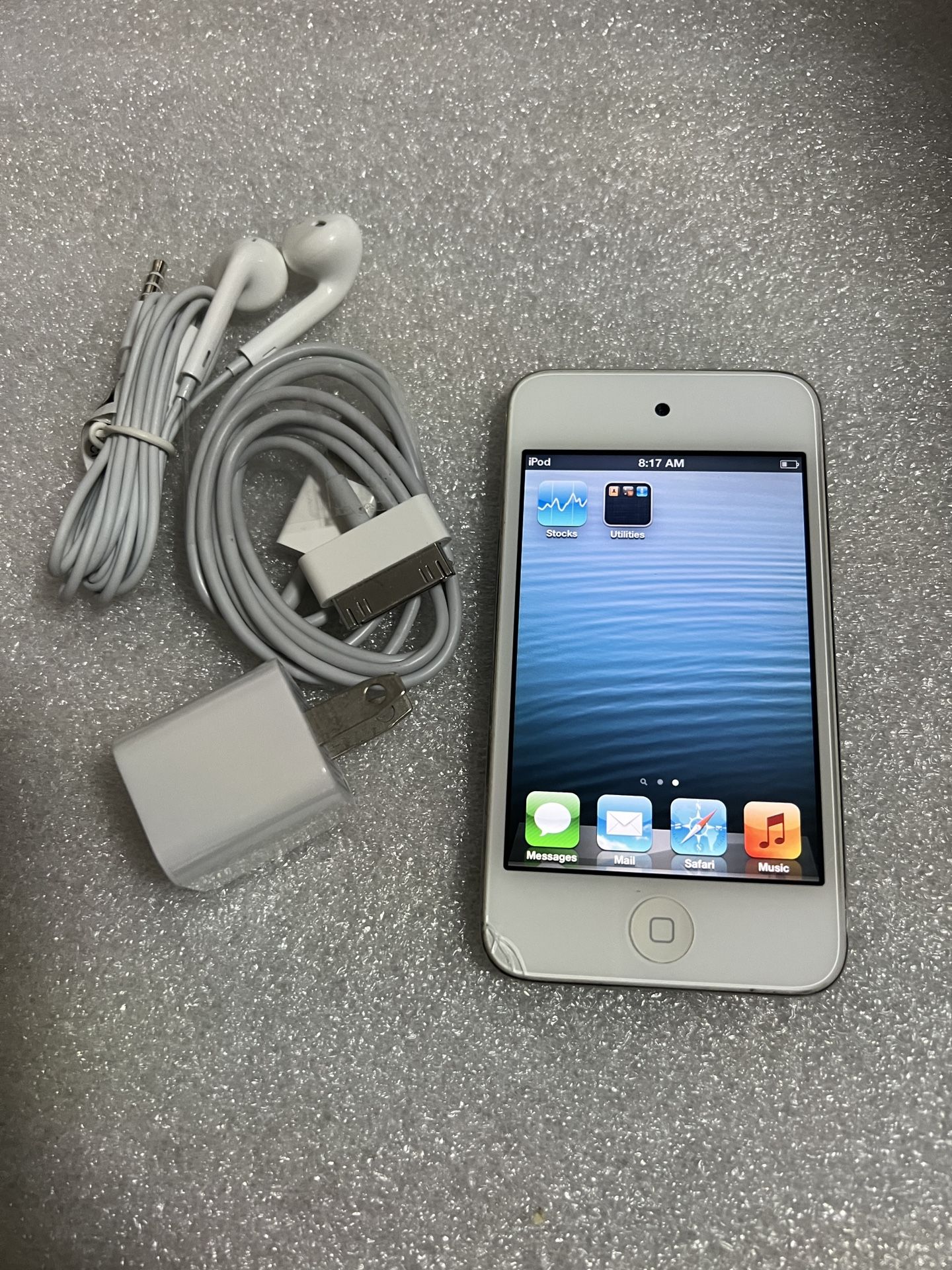 Apple iPod Touch 4th Generation 32gb White