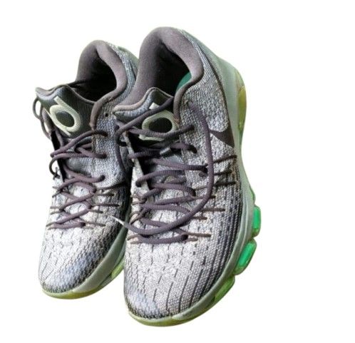 NIKE DK SNEAKERS SIZE 8.5