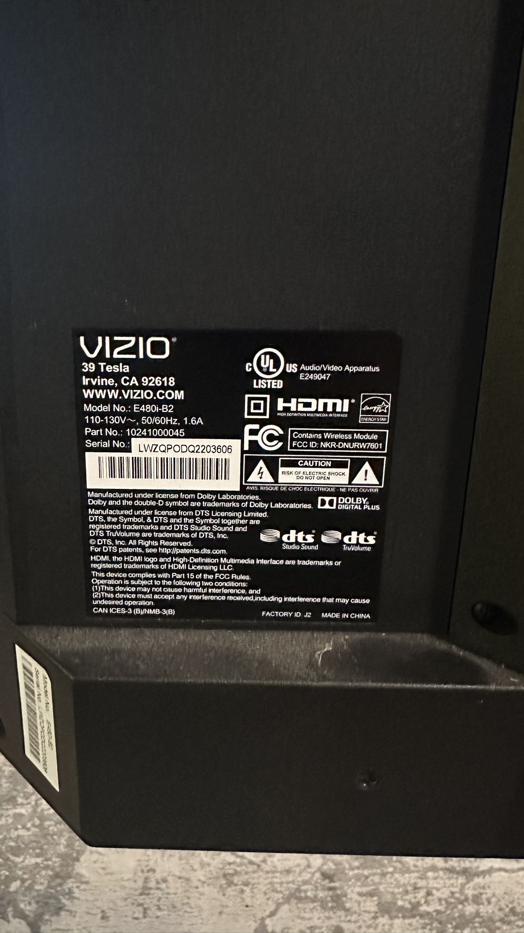 VIZIO E480i-B2 48” 1080p Full HD LED Smart TV – Great Condition!
