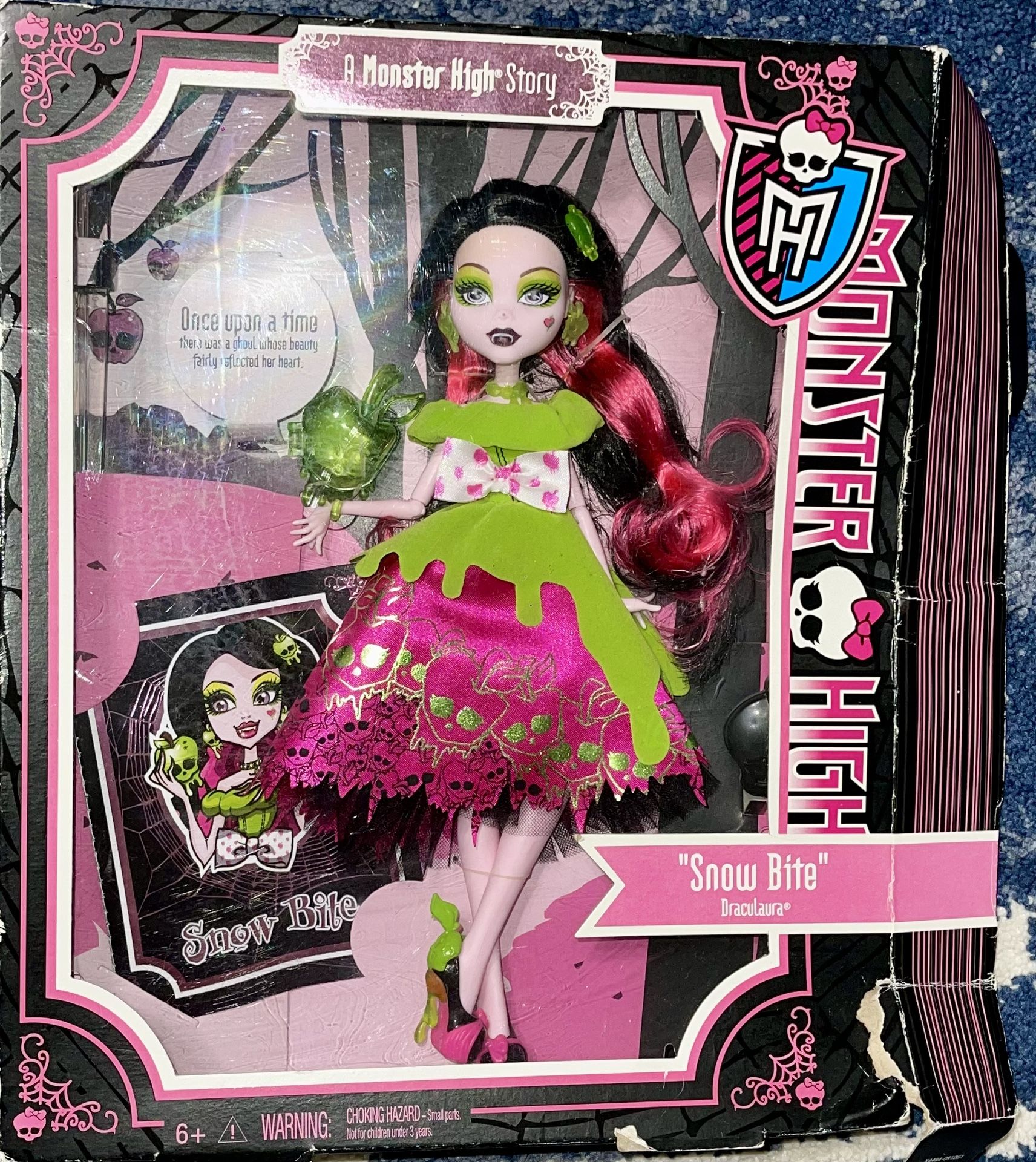 Monster High Draculaura Snow Bite Doll BNIB