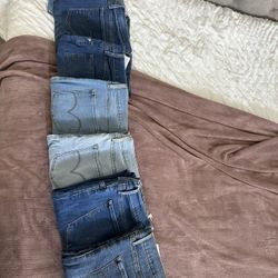Women’s Skinny Jeans, True Religion Sizes 30 & 32. American Eagle Are All Size 8. Levi’s Are All Size 30.