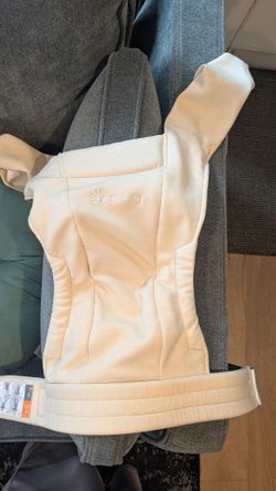 Ergo baby embrace