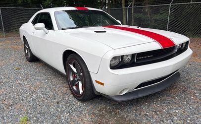 2012 Dodge challenger Sxt
