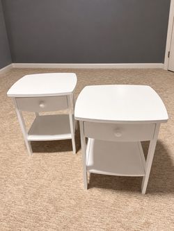 Pair of White Nightstands / End Tables with Drawers