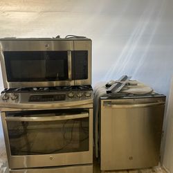 GE Stainless Steel Appliances (Refrigerator, Gas Range, Dishwasher, Microwave)