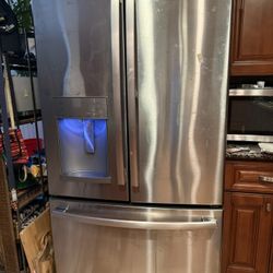 GE Refrigerator 
