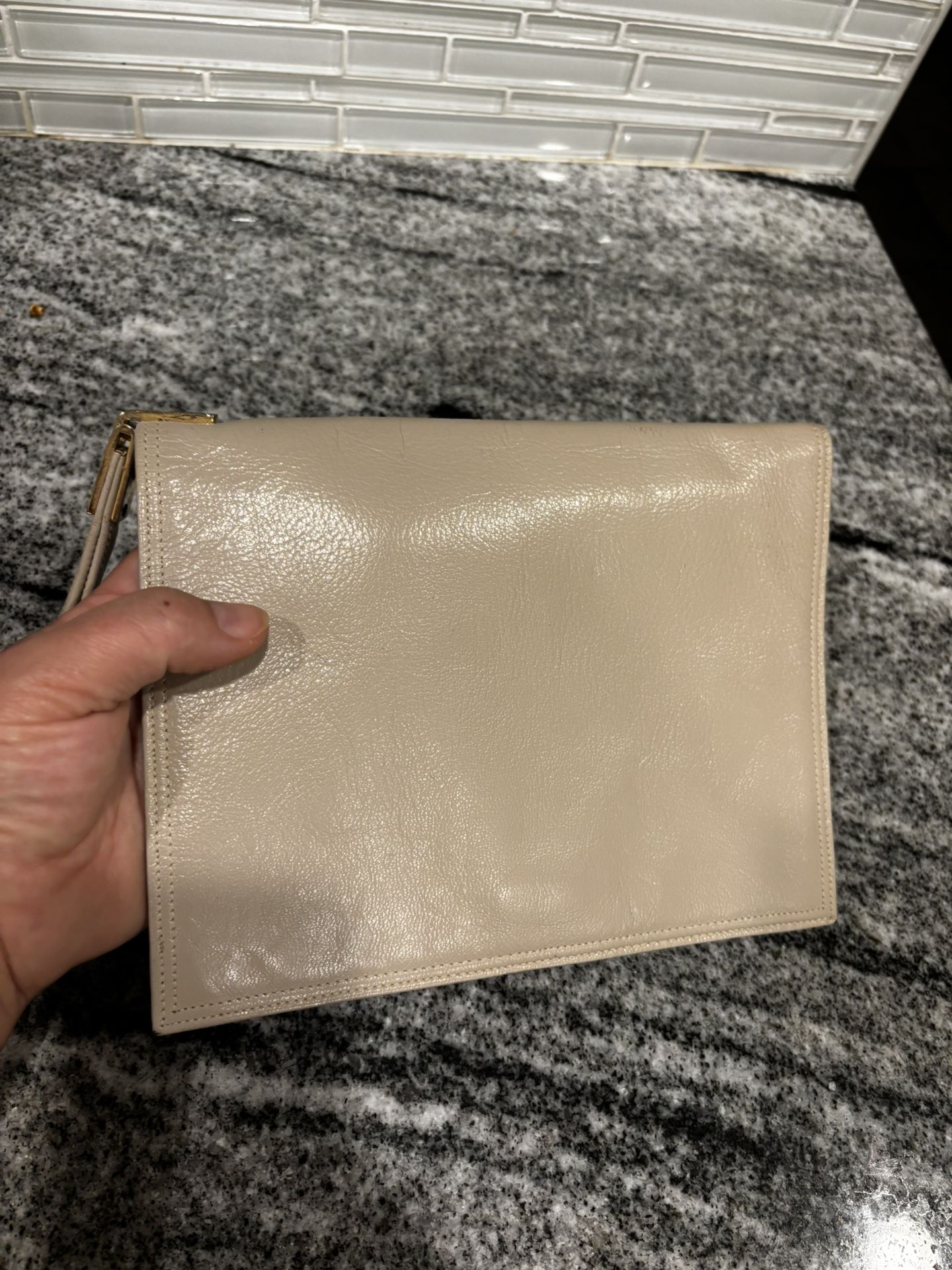 9x7 real leather nude or beige color clutch, Vintage Morris Moskowitz brand Leather women’s hand bag