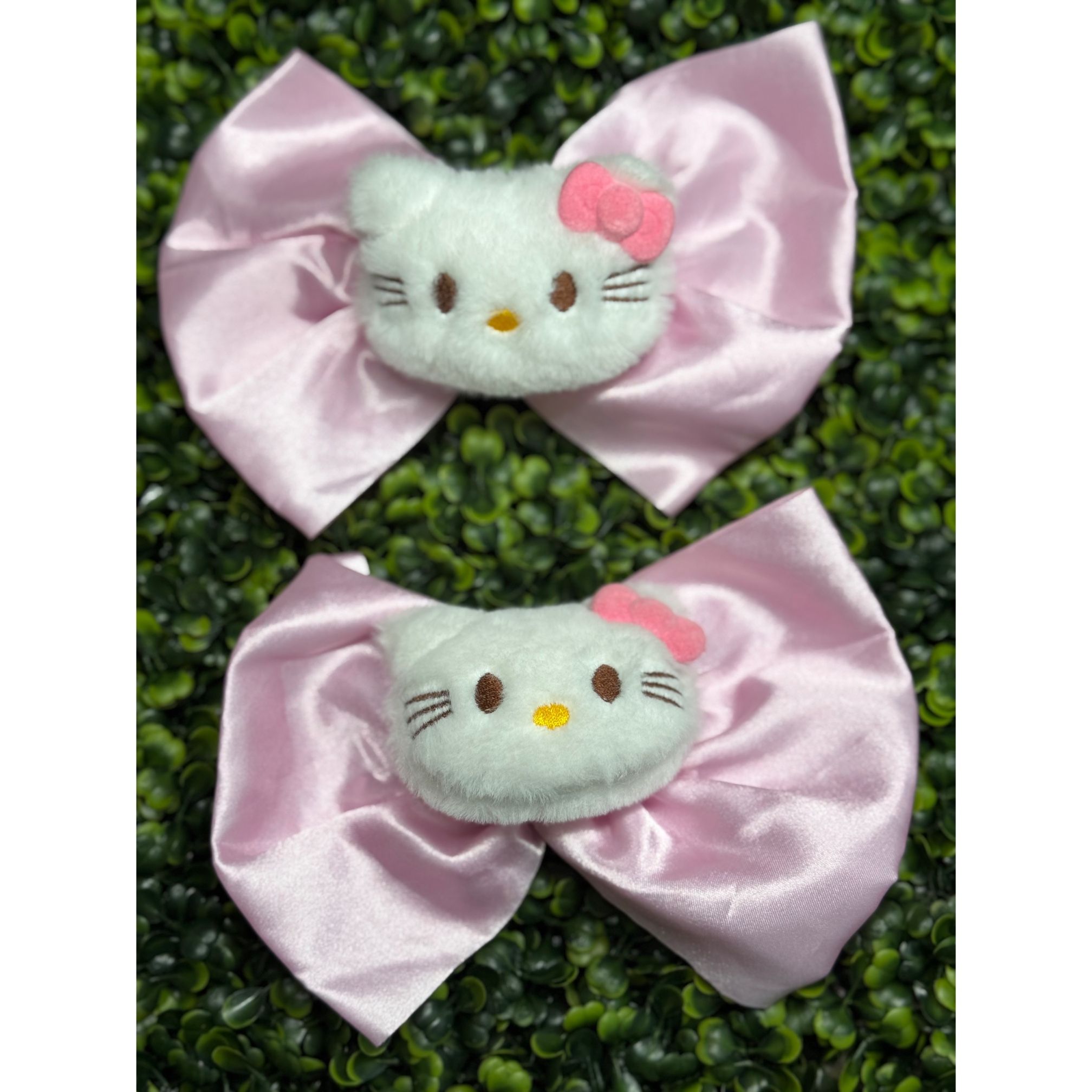 Hello Kitty Hair Bows