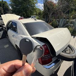 Llaves De Autos / Car Keys And Remotes 