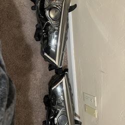 2014 - 2020 Toyota  OEM 4 Runner Headlights Left And Right Made In Japan 