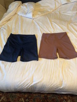 Women’s Bike Shorts Sz L.  Old Navy