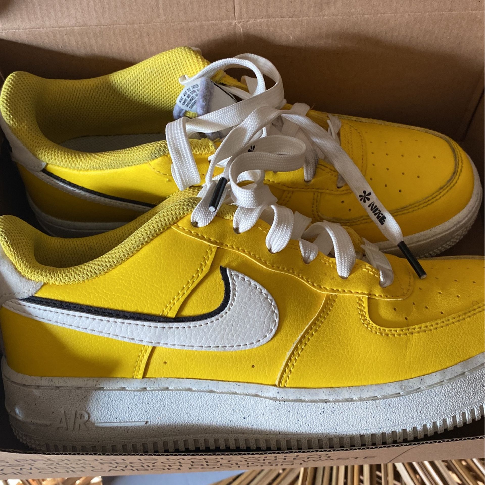 yellow air force 1 mid