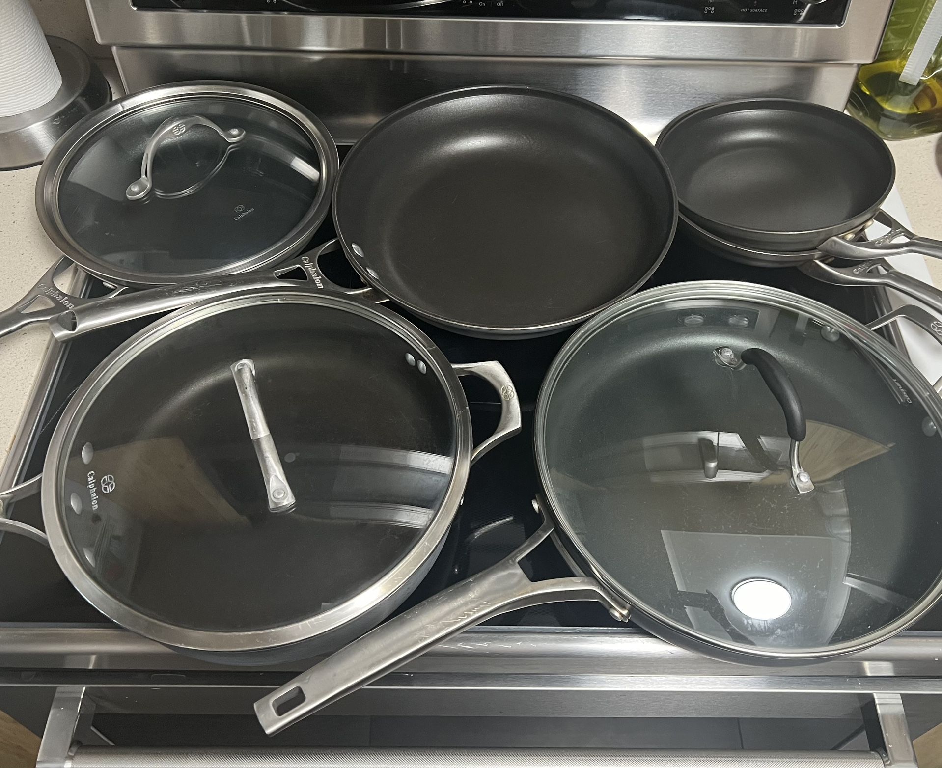 Calphalon Pans (6 Pans And 3 Lids) for Sale in Glendale, AZ OfferUp