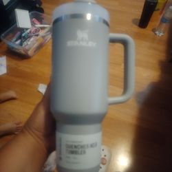 Stanley 40oz Quencher Tumbler